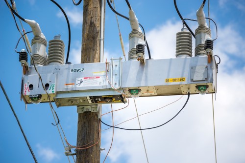 Photo of a S and C IntelliRupter® PulseCloser® Fault Interrupter Photo of a S and C IntelliRupter® PulseCloser® Fault Interrupter